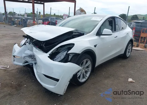 2021 Tesla Model Y Long Range Dual Motor All-Wheel Drive from USA, damaged, VIN 5YJYGDEE1MF152256